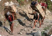 himalaya porters - 1a